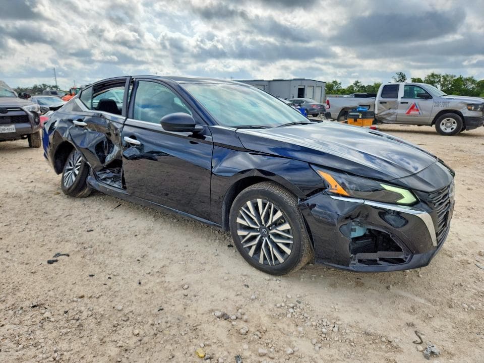 2025 NISSAN ALTIMA SV 4