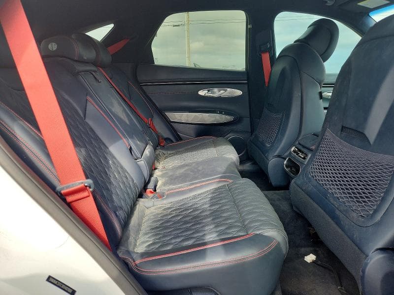 2025 GENESIS GV70 3.5T SPORT 10