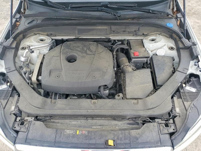 2020 VOLVO XC60 T5 MOMENTUM 12