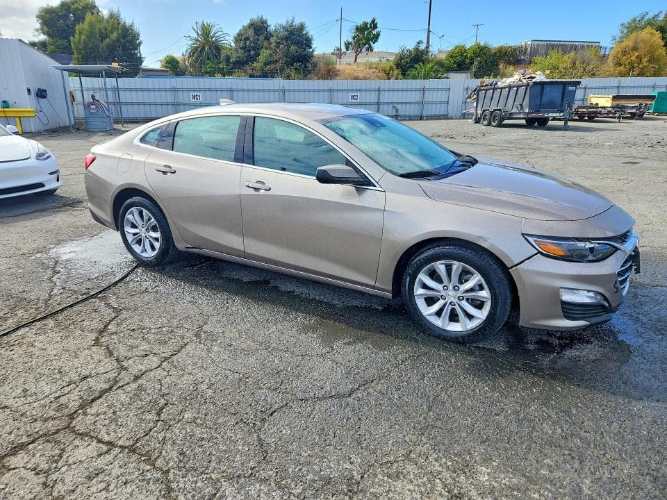 2023 CHEVROLET MALIBU LT 4