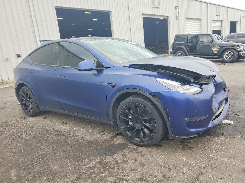 2021 TESLA MODEL Y 4