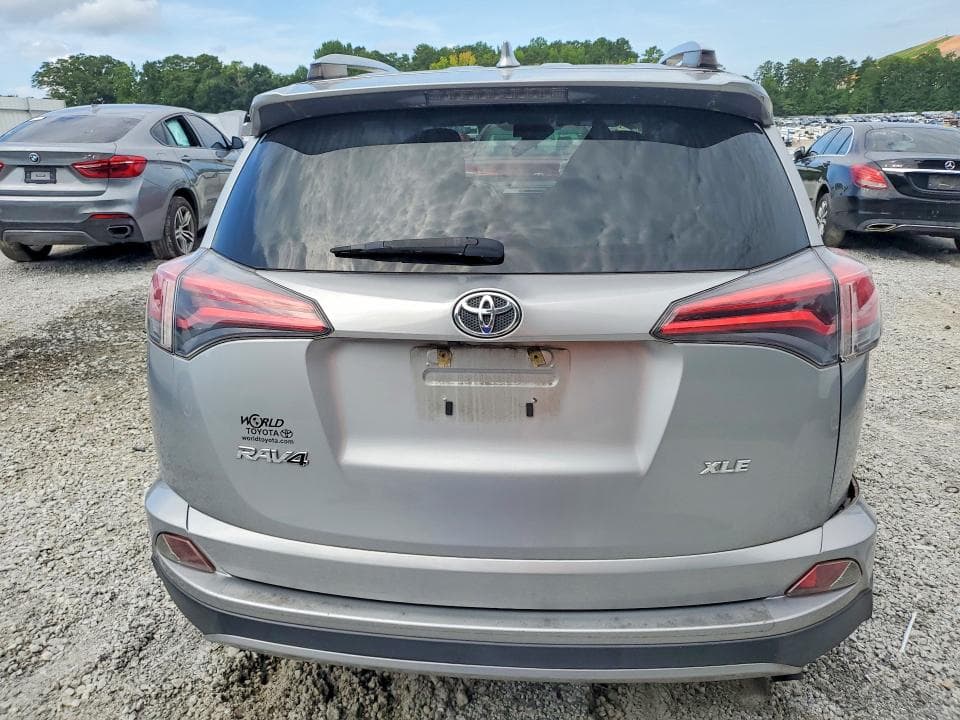 2018 TOYOTA RAV4 XLE 6