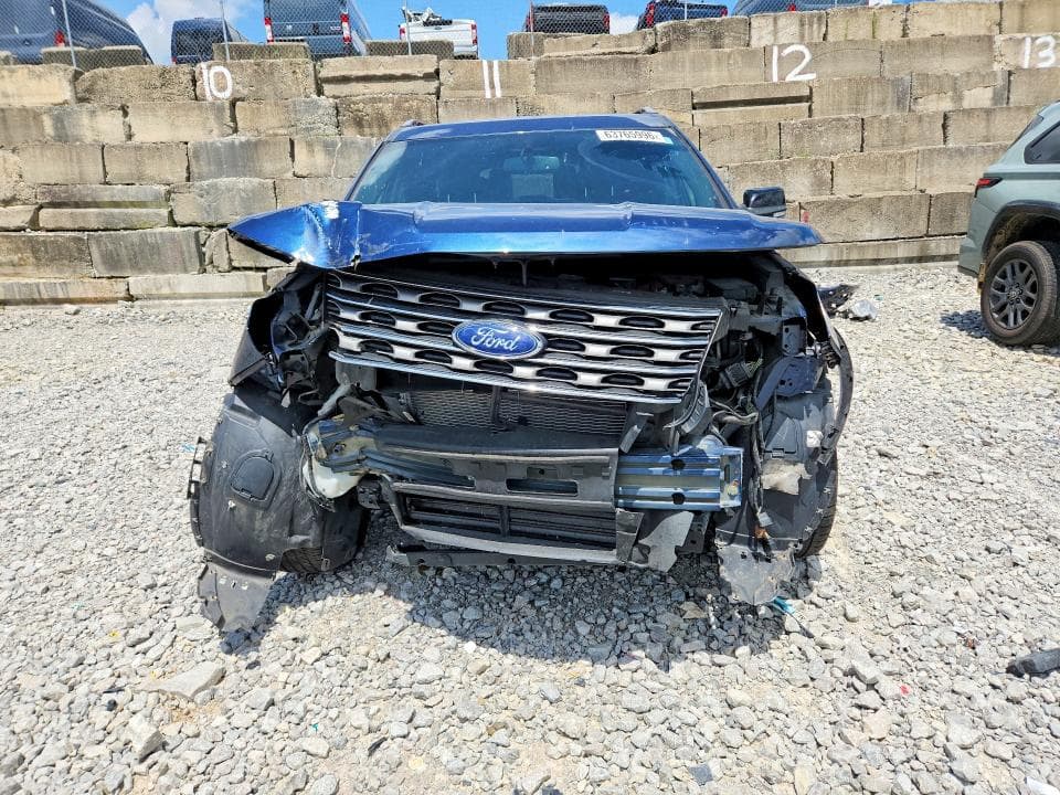 2017 FORD EXPLORER XLT 5