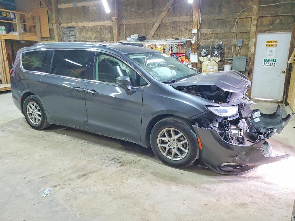 2022 CHRYSLER PACIFICA TOURING L 4