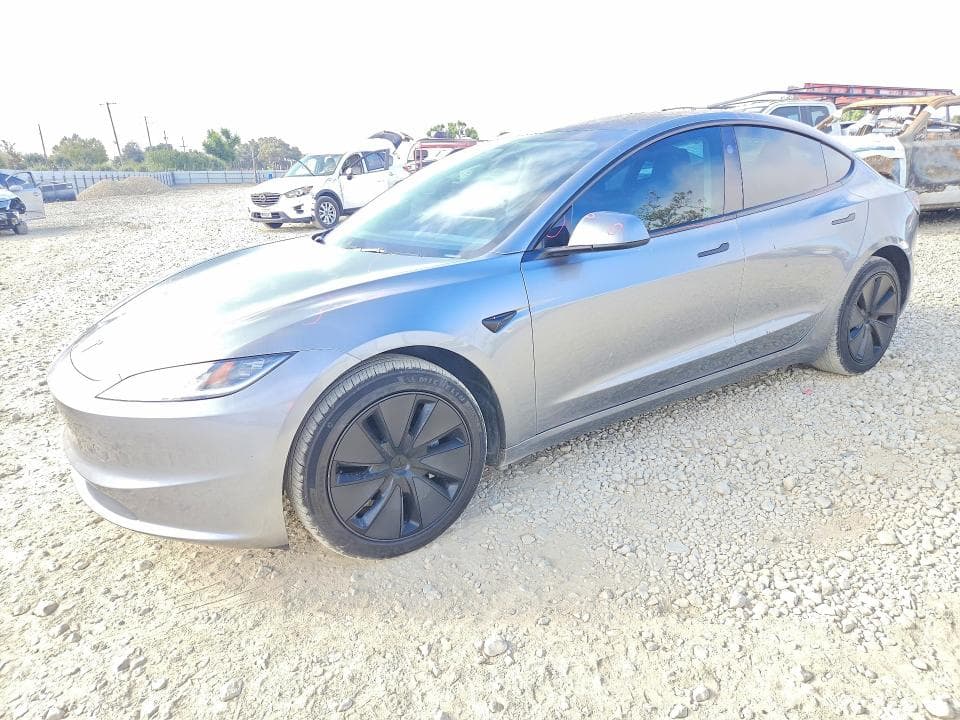 2025 TESLA MODEL 3 - 1