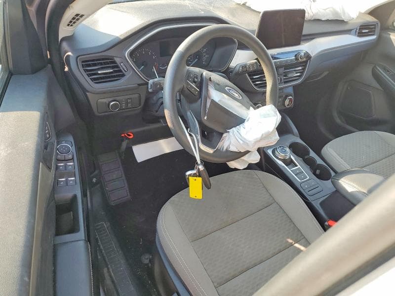 2022 FORD ESCAPE SE 8