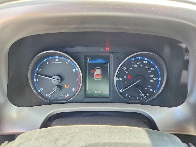 2017 TOYOTA RAV4 LE 9