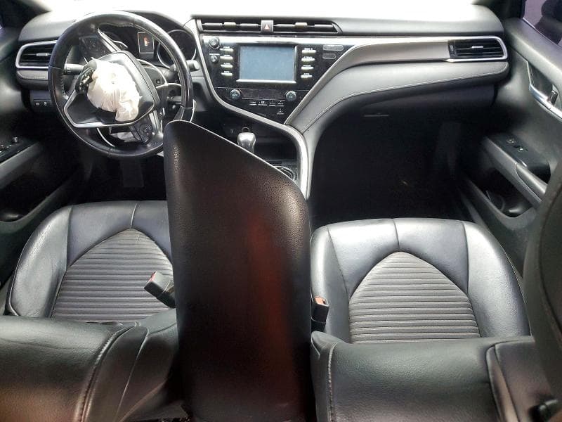 2018 TOYOTA CAMRY SE 8