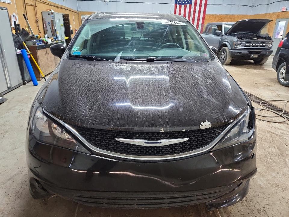 2017 CHRYSLER PACIFICA LX 5