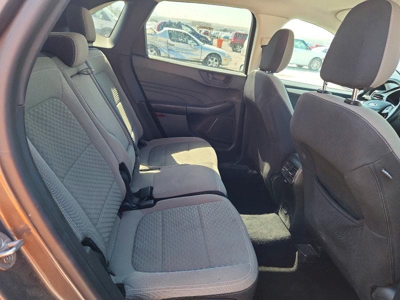 2022 FORD ESCAPE SE 11
