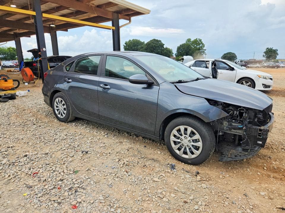 2023 KIA FORTE LX 4