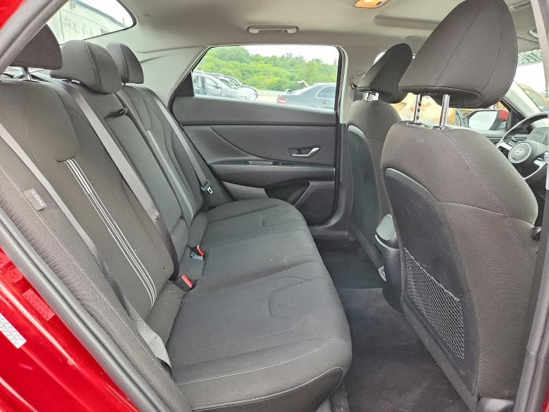 2025 HYUNDAI ELANTRA SEL 10