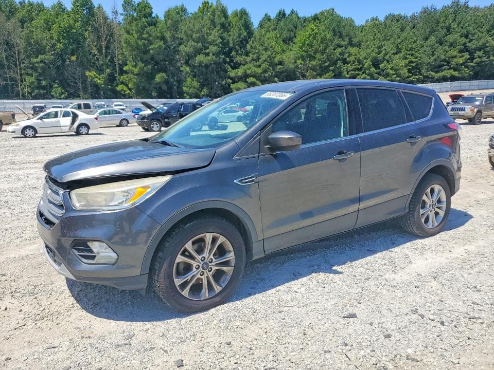 2017 FORD ESCAPE SE - 1