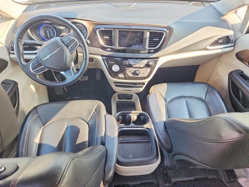 2018 CHRYSLER PACIFICA TOURING L 8