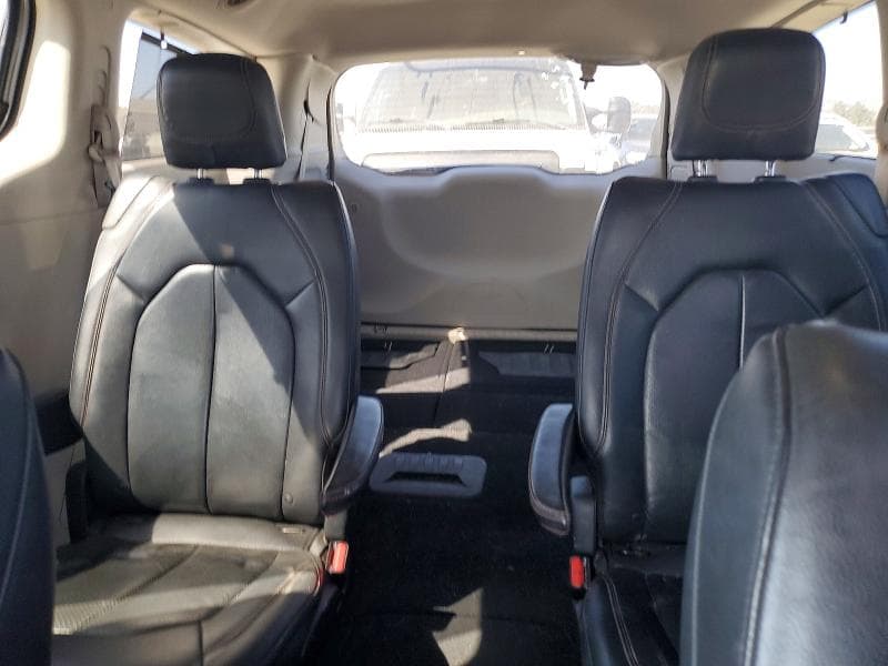 2018 CHRYSLER PACIFICA TOURING L 10