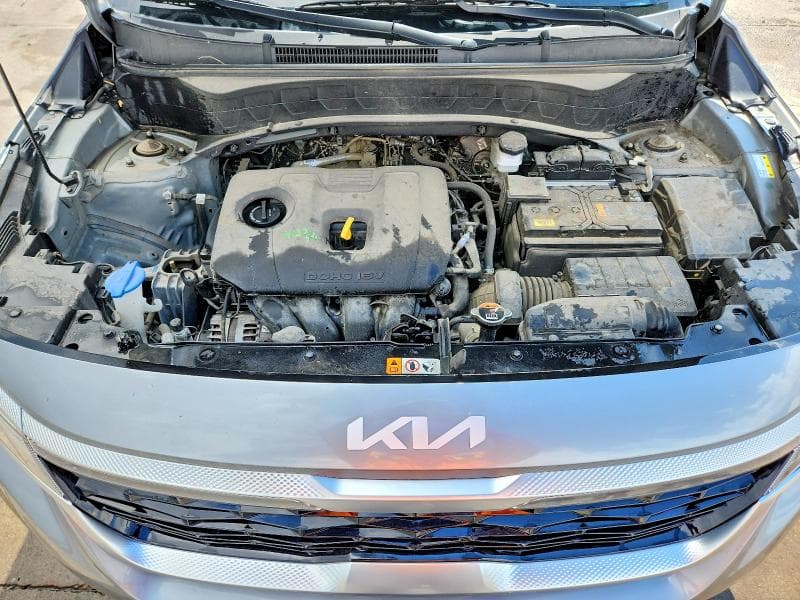 2023 KIA SELTOS EX 12