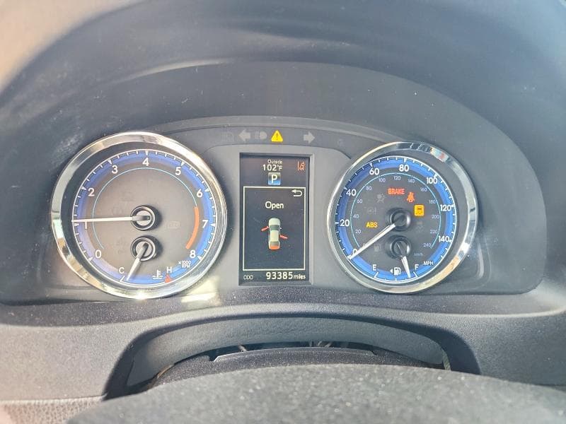 2017 TOYOTA COROLLA SE 9
