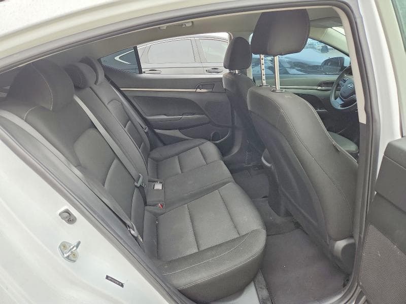 2018 HYUNDAI ELANTRA SE 10