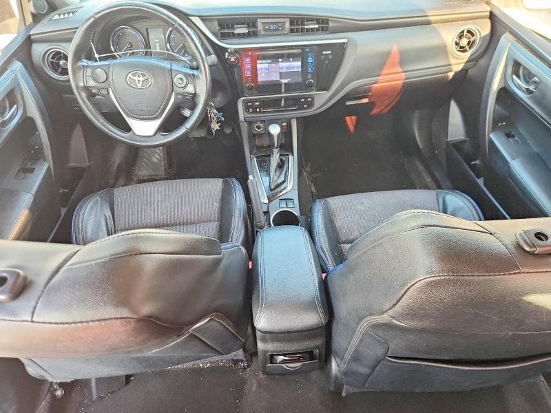 2017 TOYOTA COROLLA SE 8