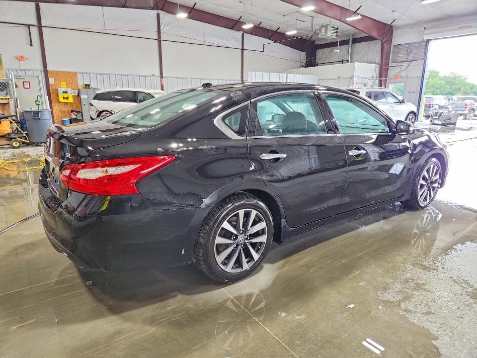 2017 NISSAN ALTIMA 2.5 SL 3
