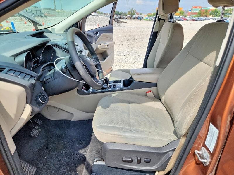 2017 FORD ESCAPE SE 7