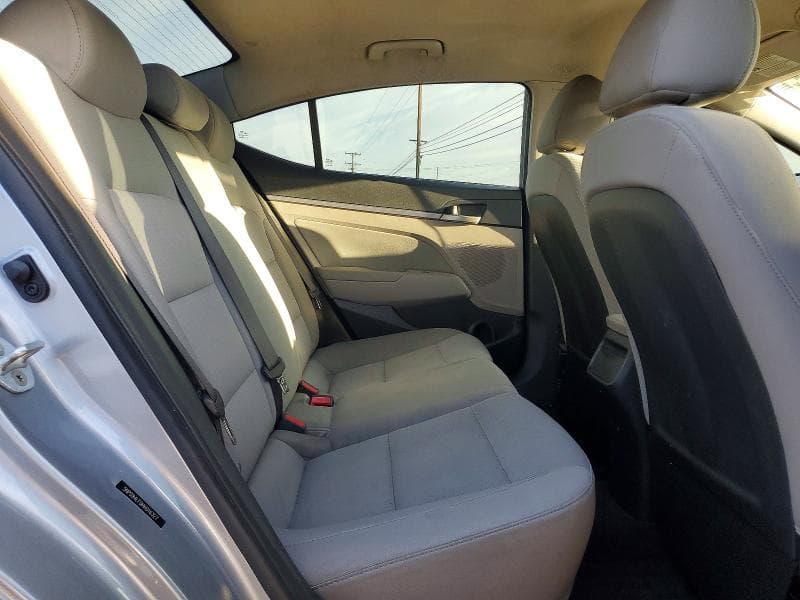 2017 HYUNDAI ELANTRA SE 10