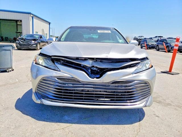 2018 TOYOTA CAMRY XLE 5