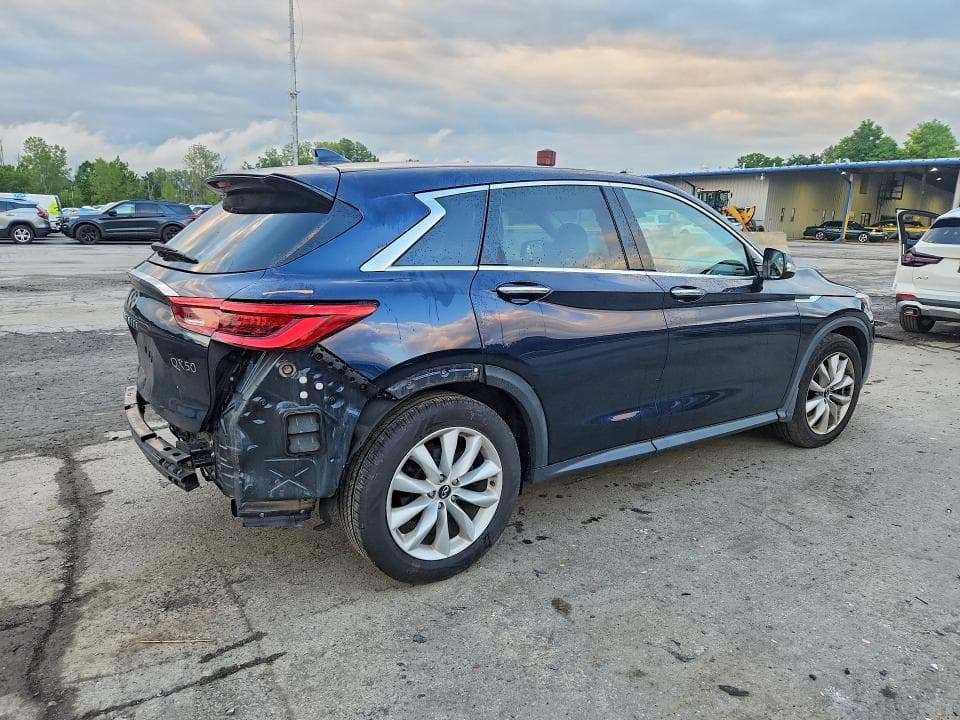 2019 INFINITI QX50 PURE 3