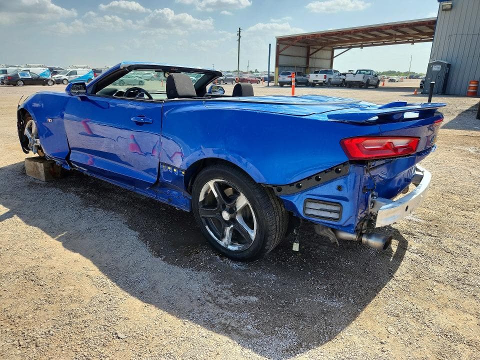 2018 CHEVROLET CAMARO LT 2