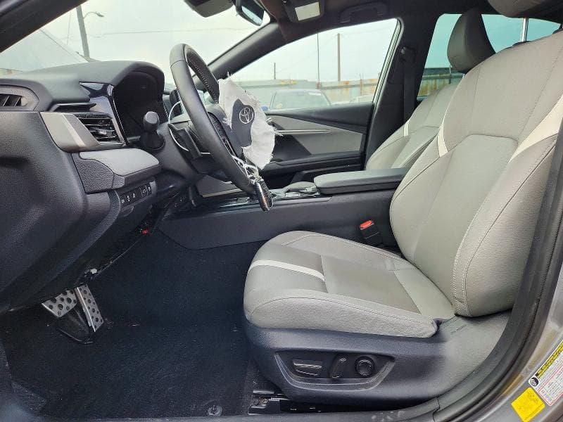 2025 TOYOTA CAMRY SE 7