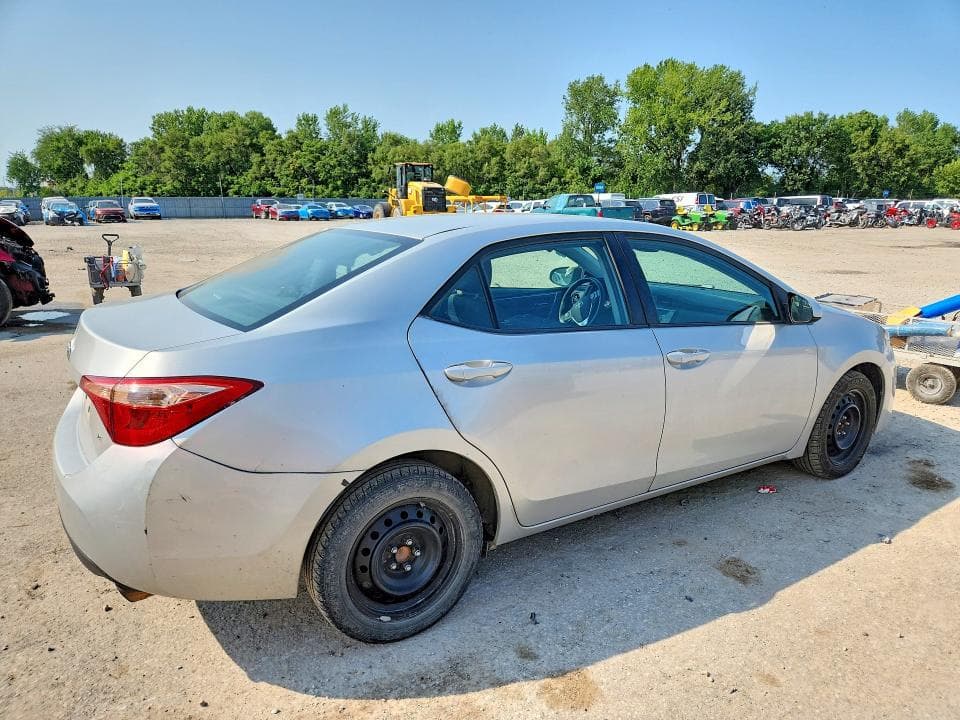 2017 TOYOTA COROLLA LE 3