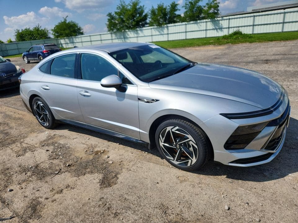 2026 HYUNDAI SONATA SEL SPORT 4