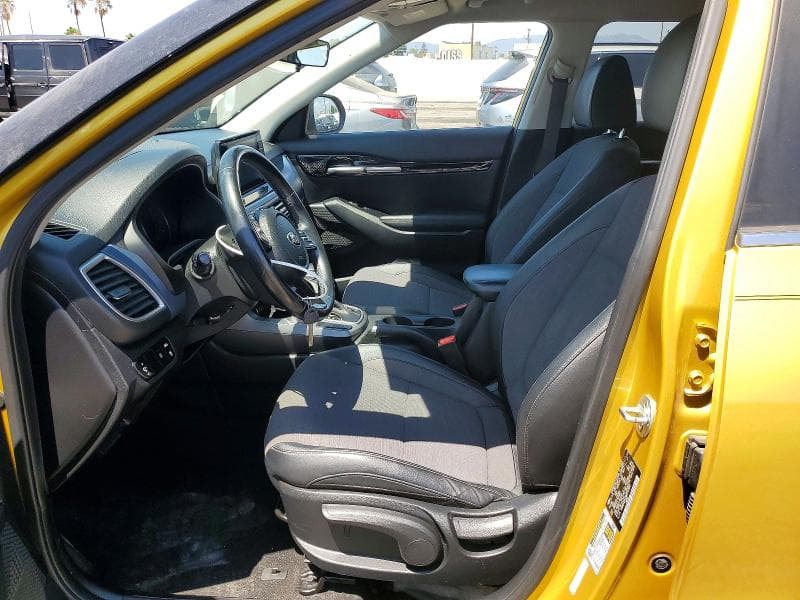 2021 KIA SELTOS S 7