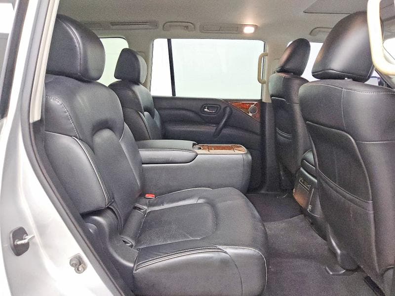 2019 INFINITI QX80 LUXE 11