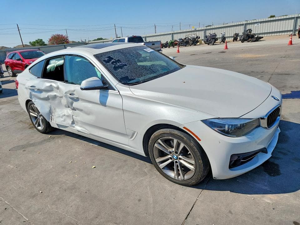 2018 BMW 330 XIGT 4
