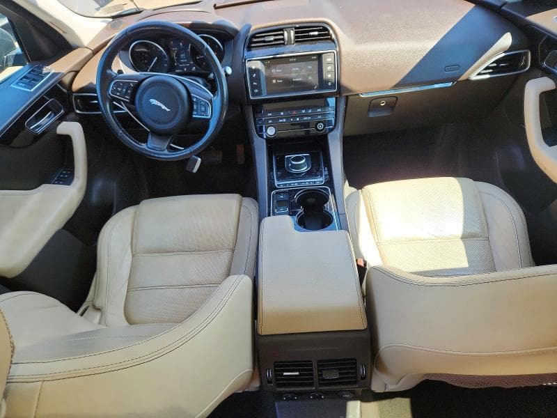 2017 JAGUAR F-PACE PRESTIGE 8