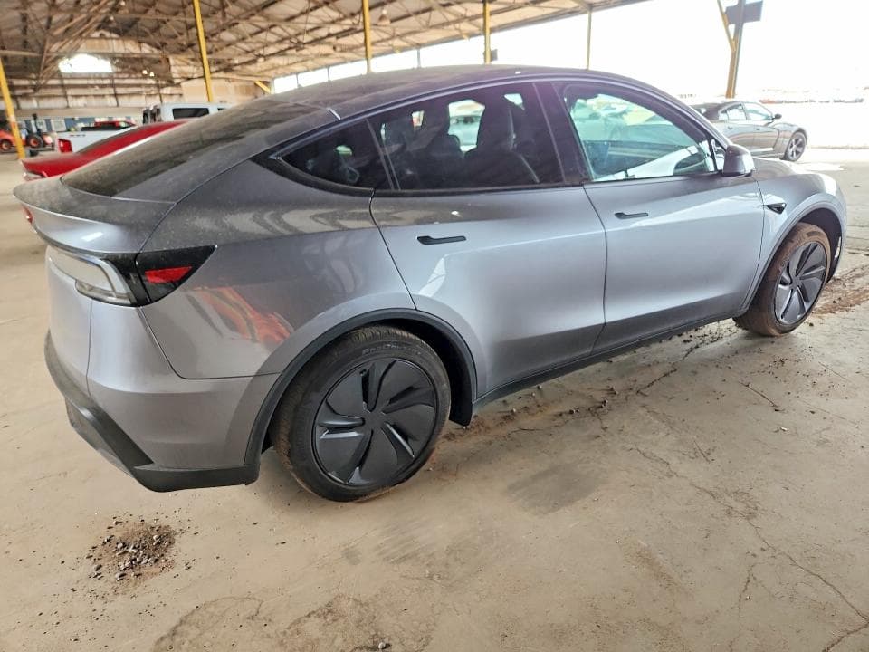 2026 TESLA MODEL Y 3