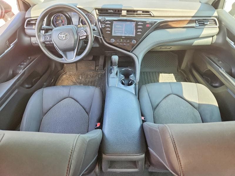 2020 TOYOTA CAMRY LE 8