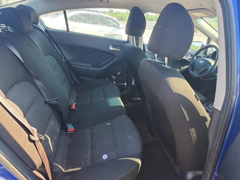 2017 KIA FORTE LX 10