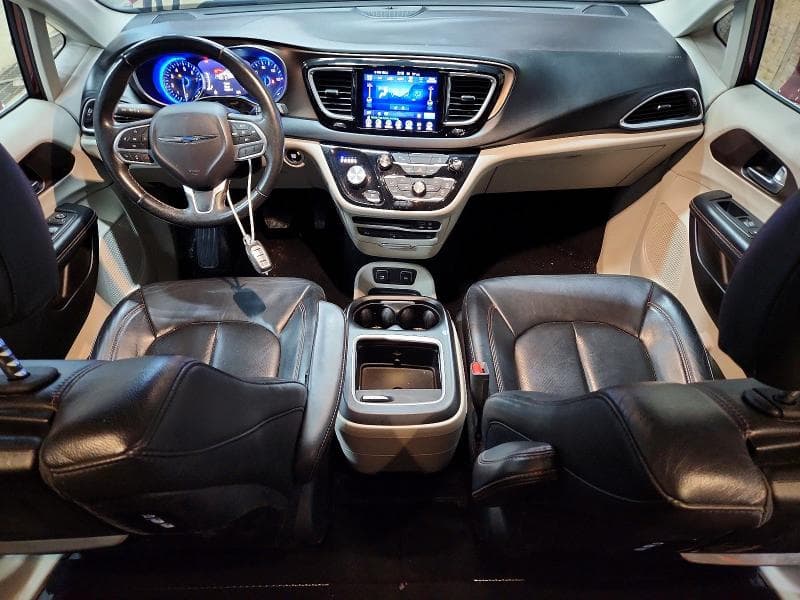 2017 CHRYSLER PACIFICA TOURING L PLUS 8