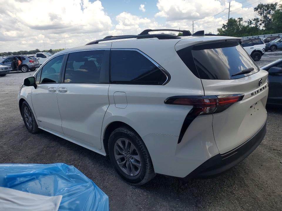 2021 TOYOTA SIENNA LE PLUS PACKAGE 2