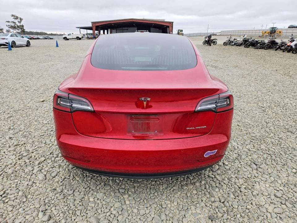 2018 TESLA MODEL 3 6