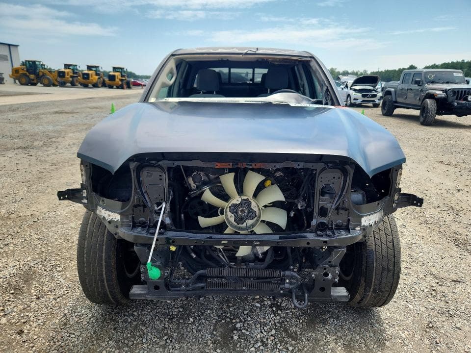 2017 TOYOTA TACOMA SR5 V6 5