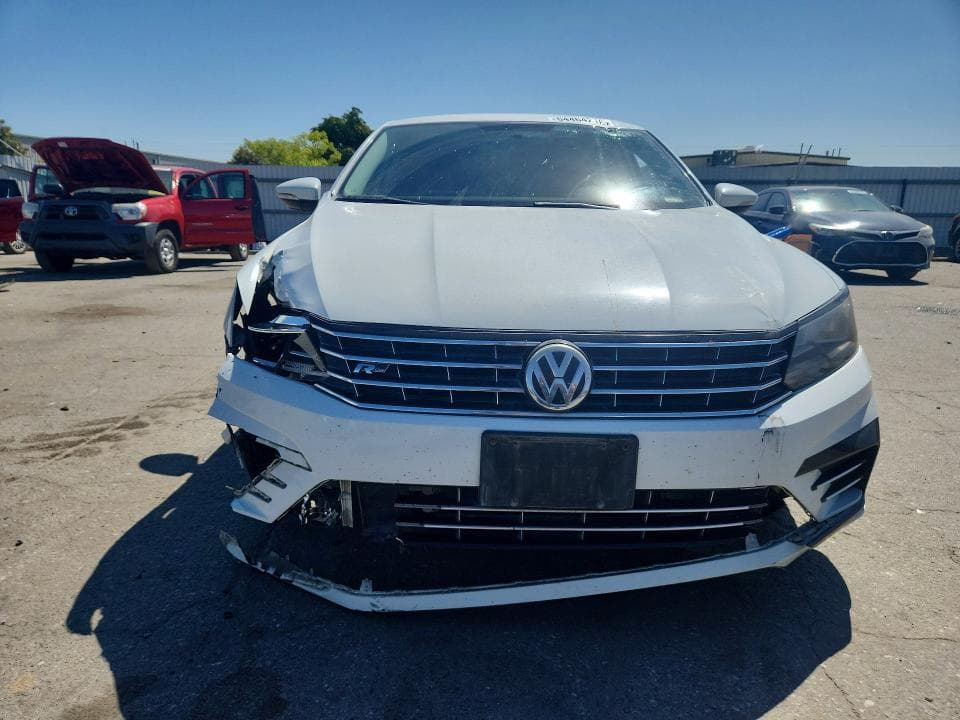 2017 VOLKSWAGEN PASSAT R-LINE 5