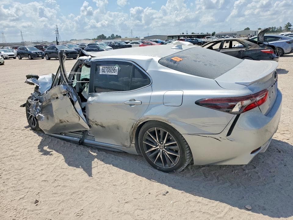 2021 TOYOTA CAMRY SE 2
