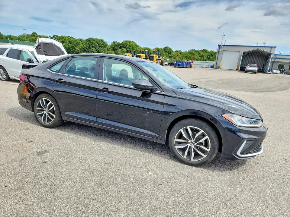 2026 VOLKSWAGEN JETTA SE 4