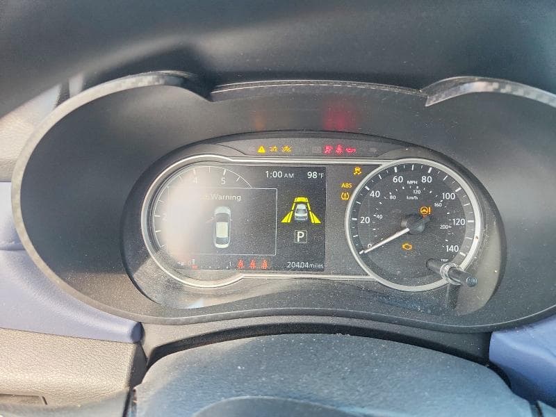2024 NISSAN VERSA 18
