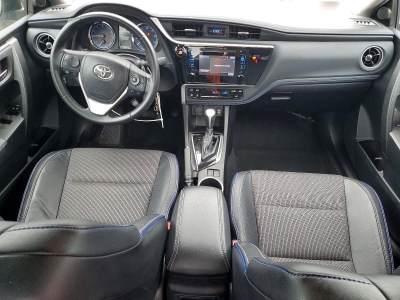 2019 TOYOTA COROLLA SE 8