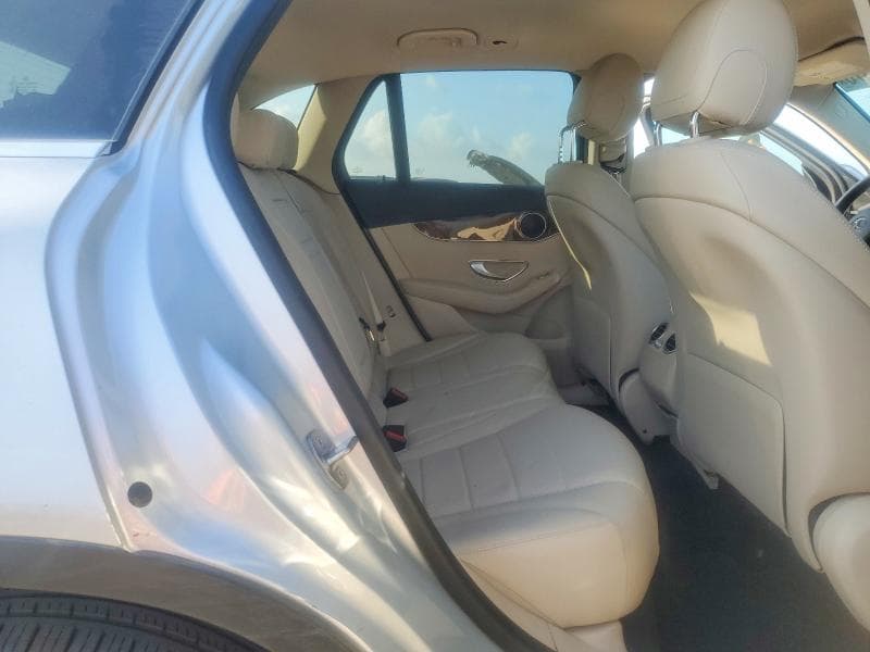 2018 MERCEDES-BENZ GLC 300 10
