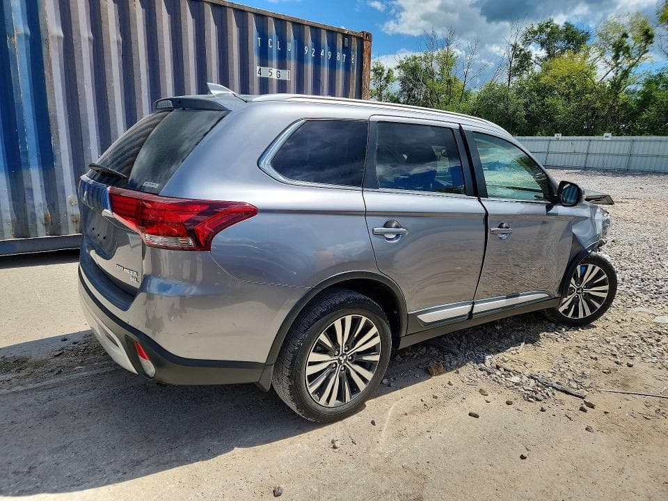 2019 MITSUBISHI OUTLANDER SE 3